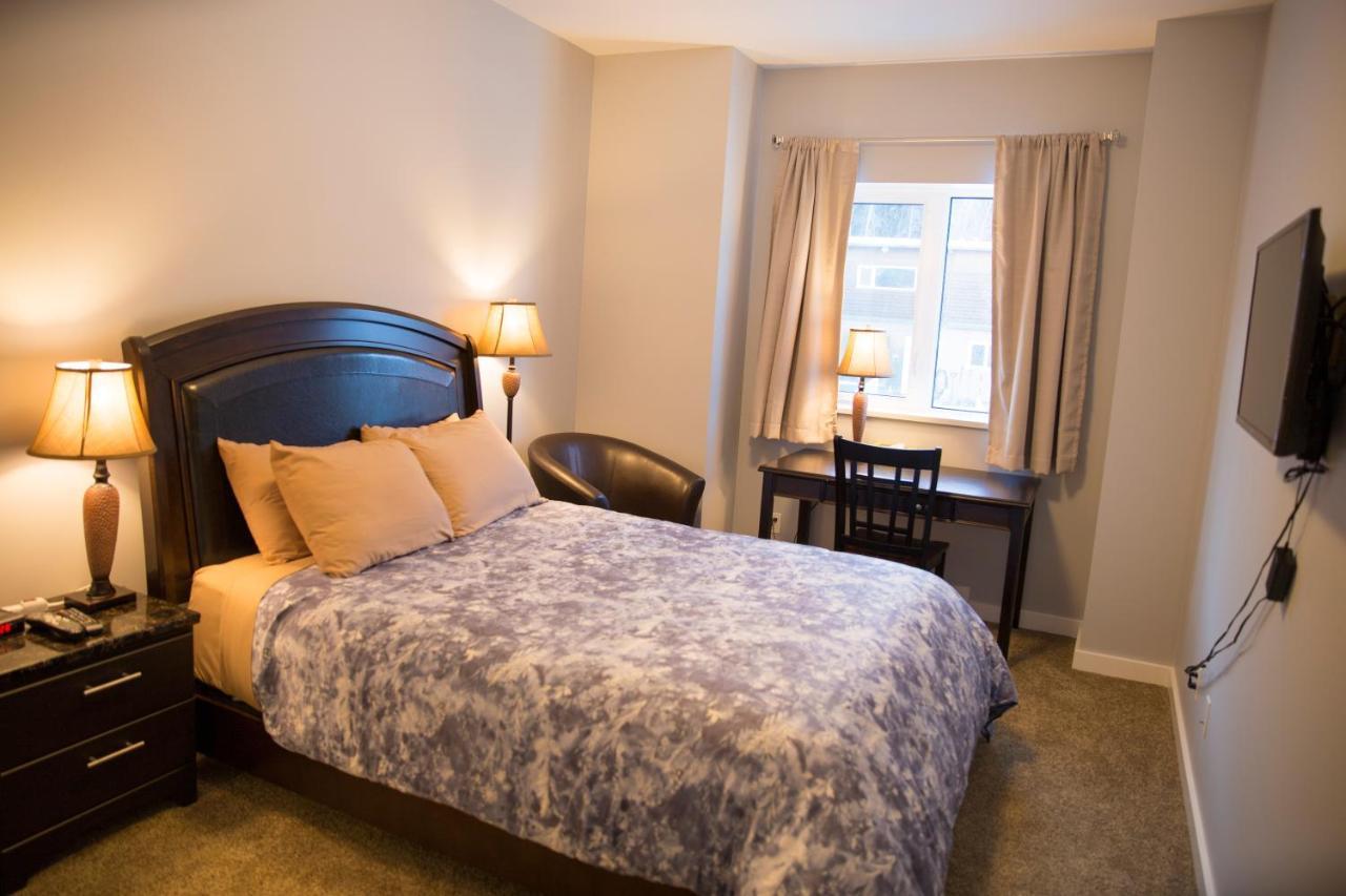 Downtown Whitehorse 4 Bedrooms Deluxe Condo Экстерьер фото