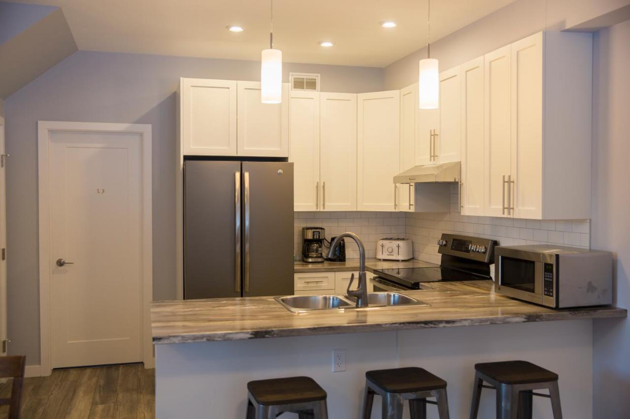 Downtown Whitehorse 4 Bedrooms Deluxe Condo Экстерьер фото