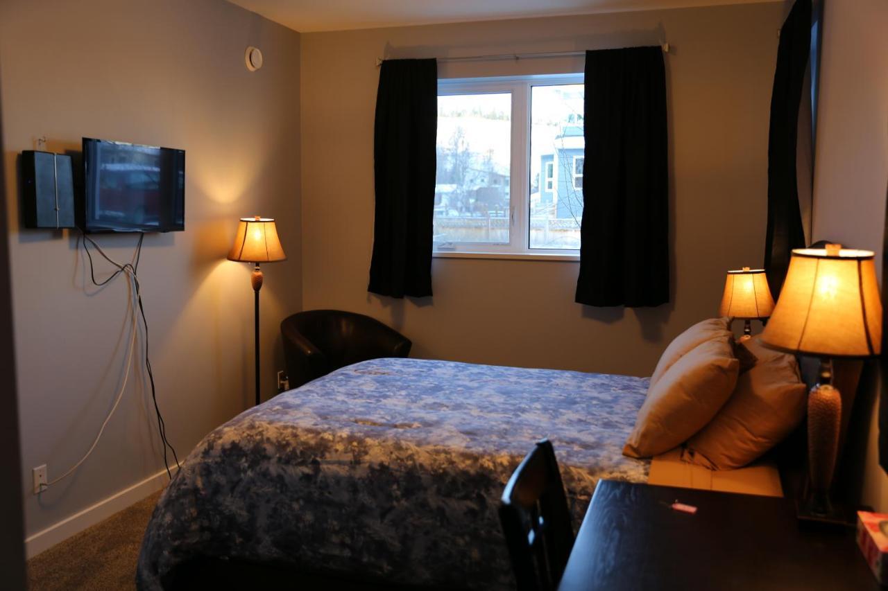 Downtown Whitehorse 4 Bedrooms Deluxe Condo Экстерьер фото